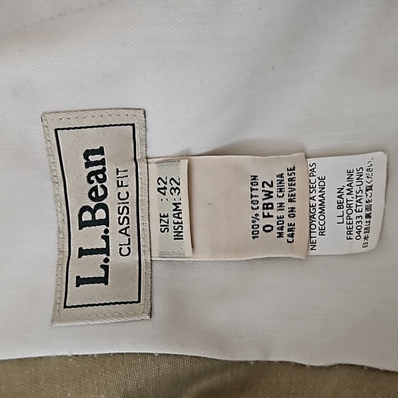 LL Bean Classic Fit Chinos size 42x32 - Picture 8 of 9
